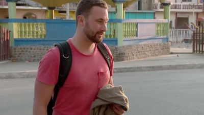 EVELIN HAS AN APARTMENT ON THE BEACH, - 90 Day Fiancé: The Other Way