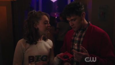 EVELYN: Hungry, Kevin? - Riverdale