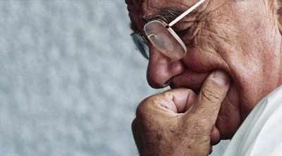 Even from his hospital bed, - The Murdochs: Empire of Influence