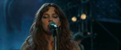 Even in shambles,
Daisy was a powerhouse, - Daisy Jones & the Six