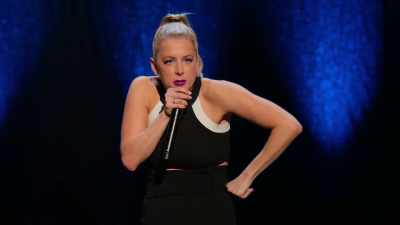 - Even the one in the back was like...
- "I got nothing to tweet. - Iliza Shlesinger: Unveiled