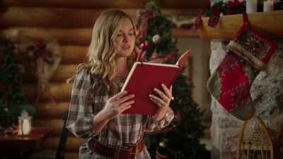 "Even the strangest
gale could blow it out." - Unwrapping Christmas: Olivia's Reunion