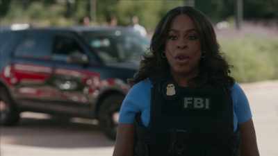 Even if they could walk out
with all that cash, - The Rookie: Feds