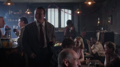 - Evening, Reverend.
- Mr Lanyard. - Call the Midwife