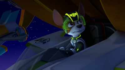 Everest, we have to get out
of these claws! - PAW Patrol: Jet To The Rescue