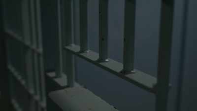 Every day I wake up to
these freaking bars. - Outcry