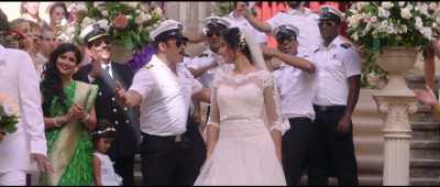 Every little memory of her's
makes me go weak in the knee... - Bharat