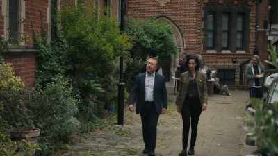 Every Saturday, my dad got
me to serve meals here. - The Chelsea Detective