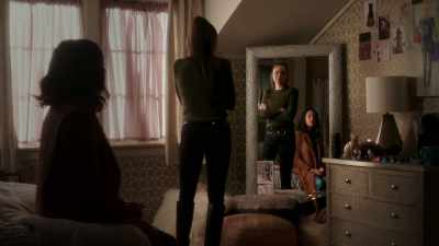 Every second of your life
perfectly curated - Pretty Little Liars: The Perfectionists