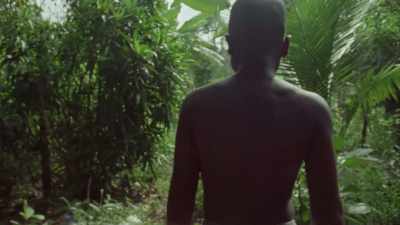 Every summer,
Chris would come back from Jamaica, - Biggie: I Got a Story to Tell