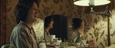 Every women needs makeup - August: Osage County