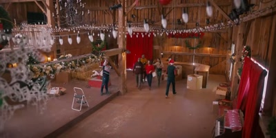 - Every year we
transform the barn - Christmas with a Kiss