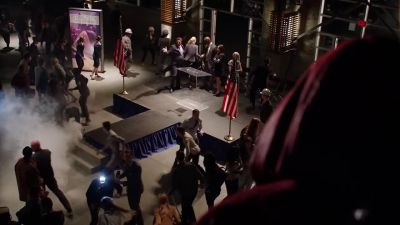 Everybody
get out of here. - Arrow