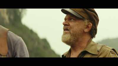 Everybody, grab your gear.
We have to keep moving. - Kong: Skull Island