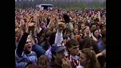 Everybody in Canada
ought to be aware - Midnight Oil: The Hardest Line