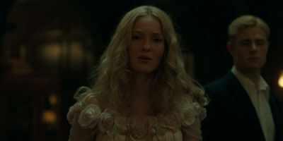 Everybody in town knows it, - Flowers in the Attic: The Origin