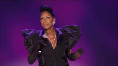 Everybody, just take a minute, - Sommore: Queen Chandelier