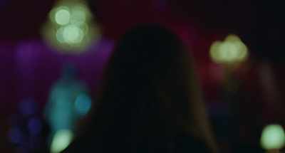 ♪ Everybody knows
this girl I know ♪ - Shapeless