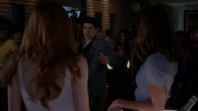 Everybody, let's give it up - Famous in Love