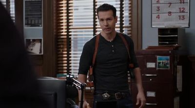 Everybody needs to hold on real tight, - Chicago P.D.