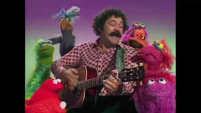 ♪ Everybody now ♪ - The Muppet Show