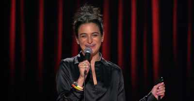 Everybody poops in their pants."
It's like, "No they don't." - Jenny Slate: Stage Fright