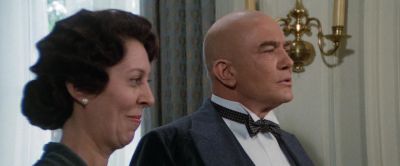 Everybody Republicans too Oliver Sing - Annie