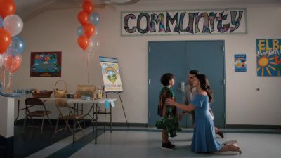Everybody was staring at me. - Jane the Virgin