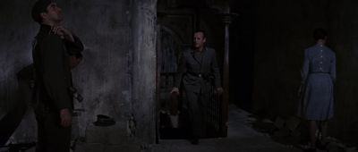 Everybody stay exactly where you are - The Guns of Navarone