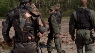 Everybody stop. - Stargate SG-1
