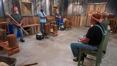 Everybody's been here before, - Moonshiners: Master Distiller