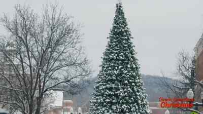 * Everybody's waited
the whole year long, * - A Little Women's Christmas