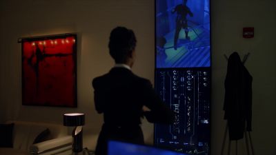 Everyone back down. - Black Lightning