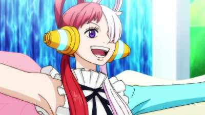 Everyone, forget about the pirates for now - One Piece Film Red