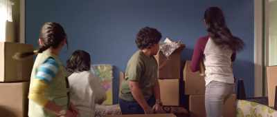 Everyone, grab a box. - Dino Dana: The Movie