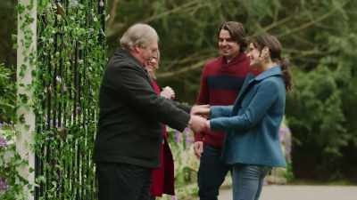[everyone greeting each other] - My Birthday Romance