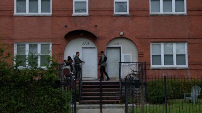 Everyone,
I'm with Chicago Police. - Chicago P.D.