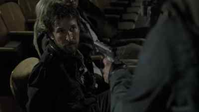 - Everyone move this way!
- Let me try to understand this. - Falling Skies