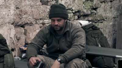 Everyone outside now!
Five minutes, outside! - Celebrity SAS: Who Dares Wins