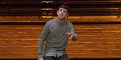 Everyone starts yelling
except for-- - Alex Edelman: Just for Us