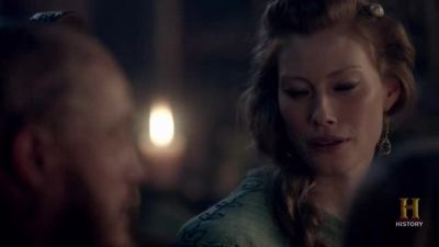 Everyone's so happy to see you, Ragnar. - Vikings