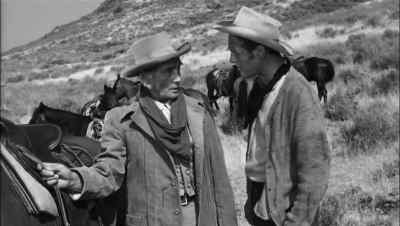 - Everything all right, William?
- You gonna ride in, Mr. Tunstall? - The Left Handed Gun