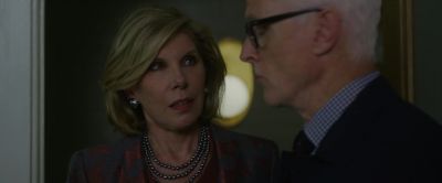 - Everything all right?
- Yes, I-I forgot something. - The Good Fight