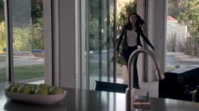 Everything okay in there? - The Mentalist