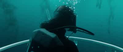 Everything okay up there? - The Meg