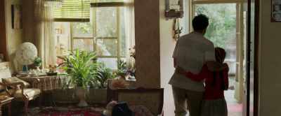 -Everything okay? What are you doing?
-Come over. - A Hero
