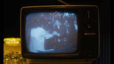 - Everything will change today, John.
- Shall we go to the Bastille? - The Beast in the Jungle