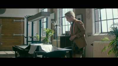 ♪ Everywhere is
Somewhere, baby ♪ - Slip