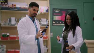 EWW. WHY DO YOU DRINK
THIS STUFF? [GIGGLES] - Tyler Perry's The Oval
