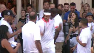 Exactly 10 years after his
debut at the tournament, - Roger Federer: A Champions Journey